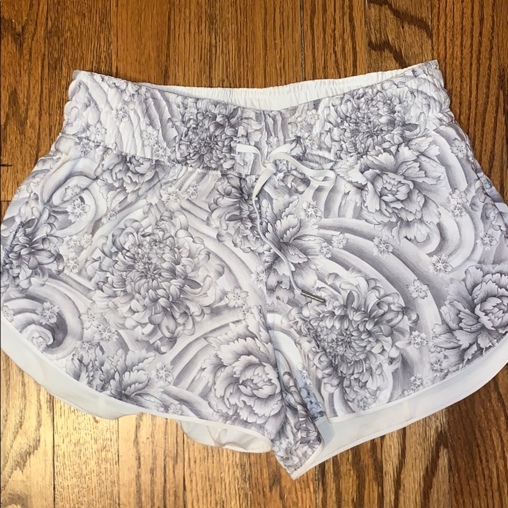 Reversible Lululemon shorts